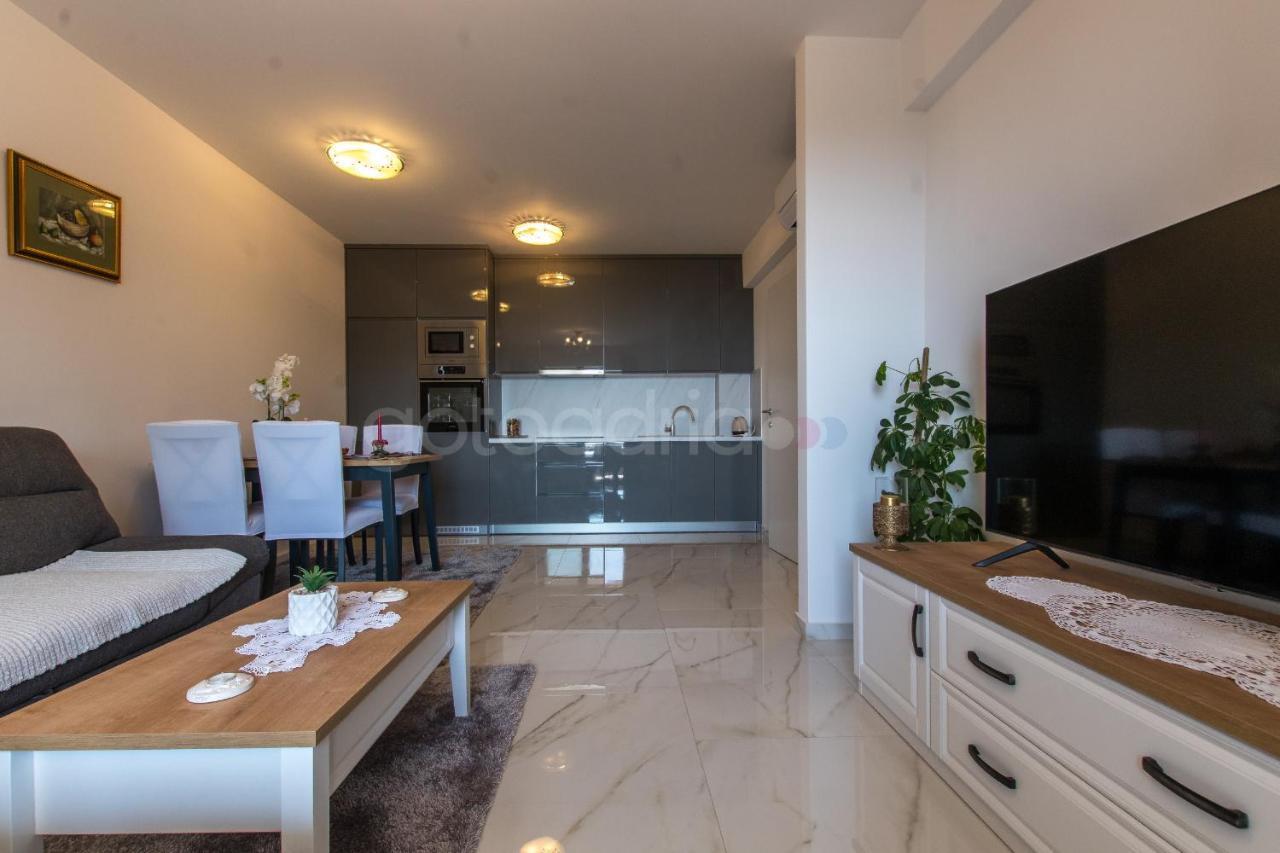 Sea View Apartment Ljiljana Makarska Eksteriør billede